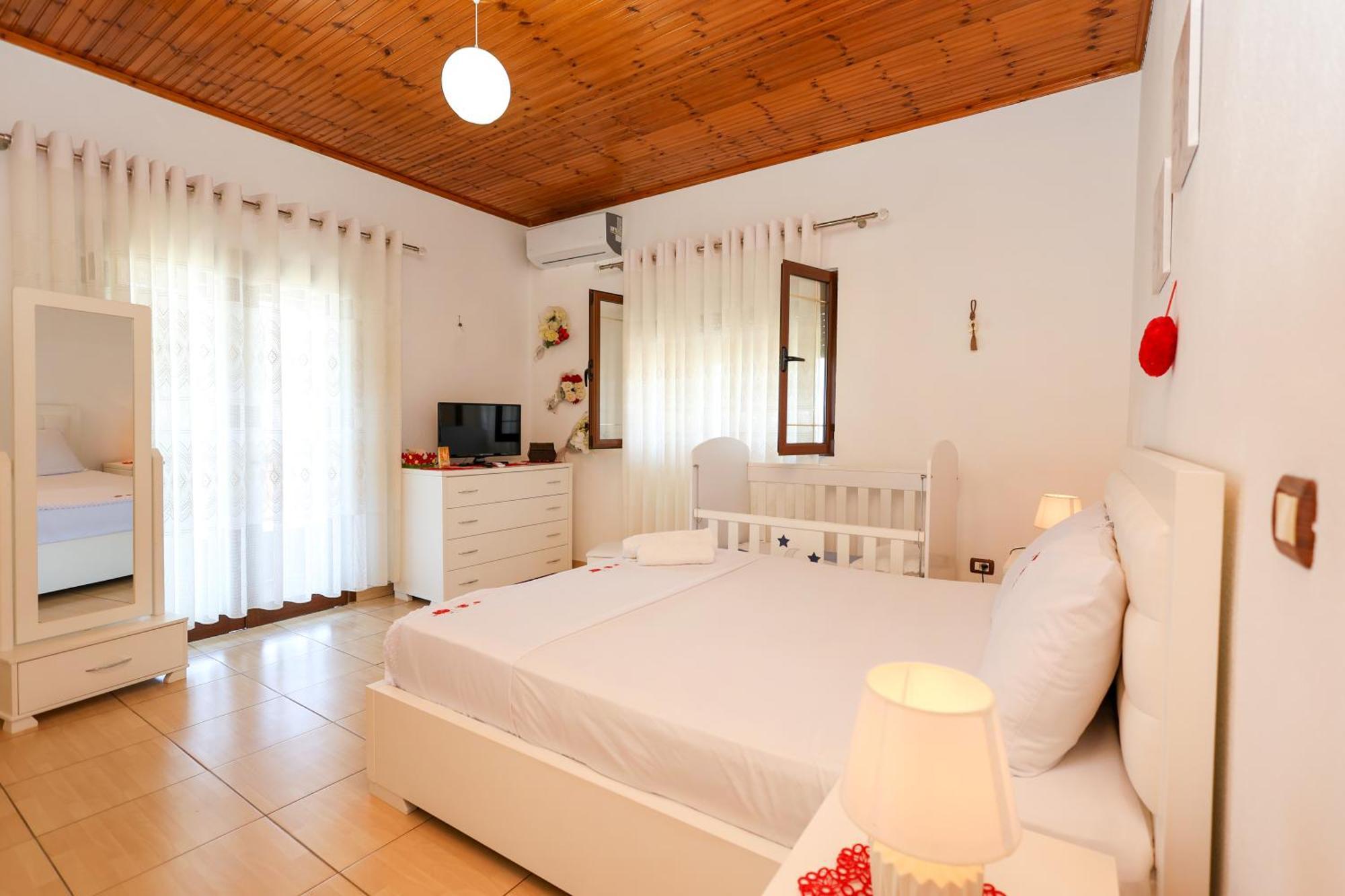 Villa Kevin Berat Exterior foto